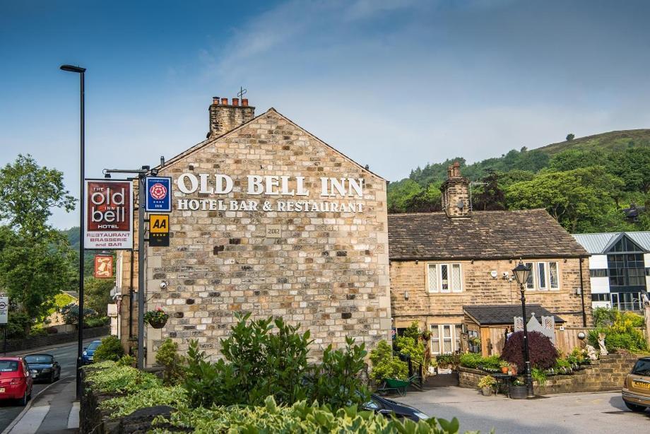 The Old Bell Inn Oldham Extérieur photo