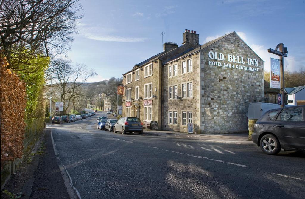 The Old Bell Inn Oldham Extérieur photo