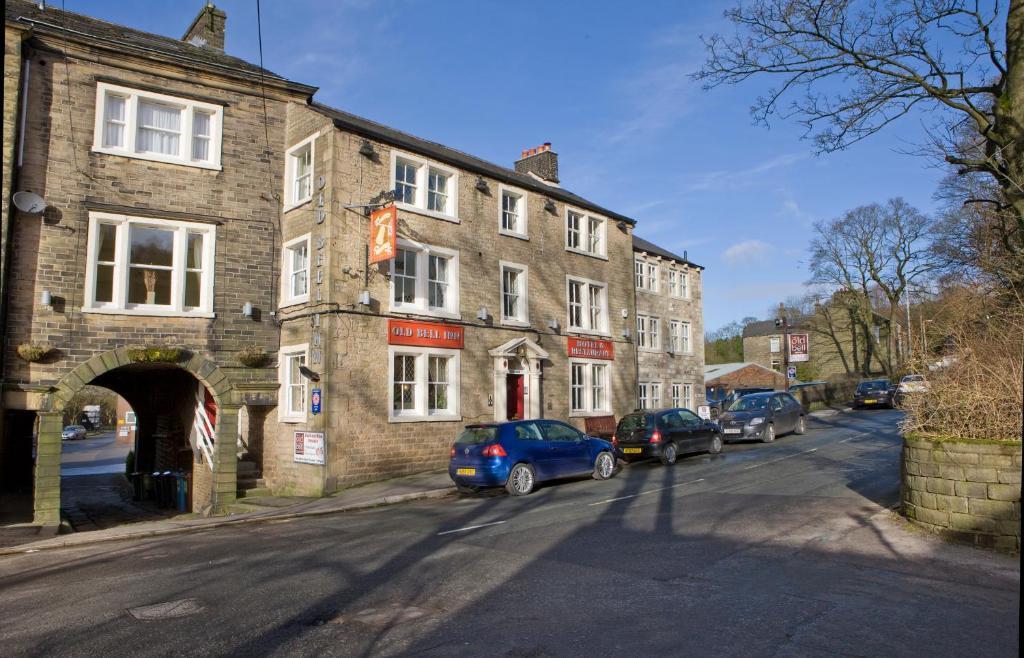 The Old Bell Inn Oldham Extérieur photo